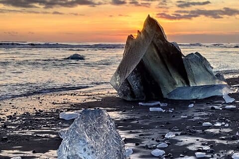 Tour di 2 giorni dell'Islanda meridionale, della Laguna glaciale e della Diamond Beach