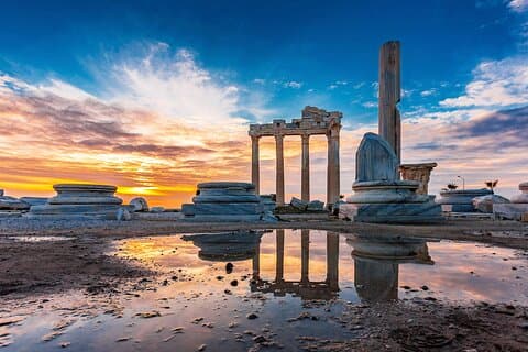Antalya Roman Ancient Sites & Manavgat Waterfall Tour con pranzo