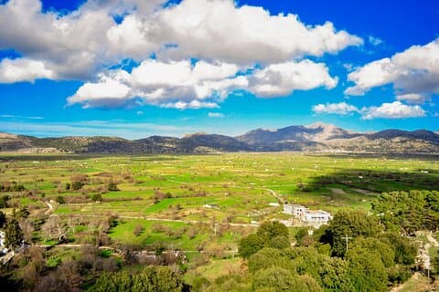 Private Knossos Palace & Lassithi Plateau from Agios Nikolaos