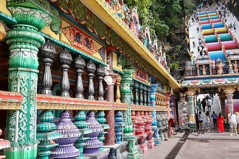 Batu Caves and Suburbs Private Tour
