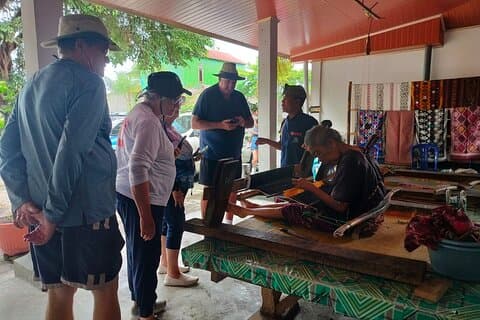 Lombok Private Sasak Tour (Culture & Beaches)