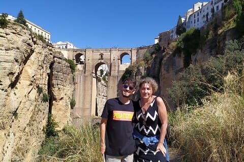 Privat overføring fra Sevilla til Granada med stopp i Ronda