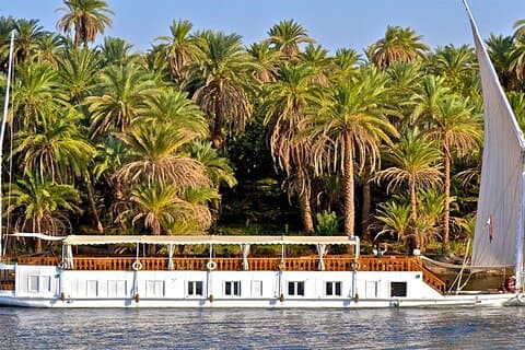 4 Dias 3 Noites Dahabiya Nile River Cruise de Aswan para Luxor