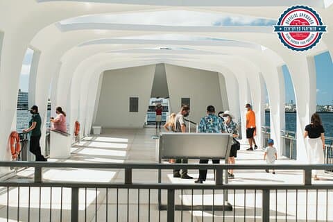 Gruß an Pearl Harbor einschließlich USS Arizona
