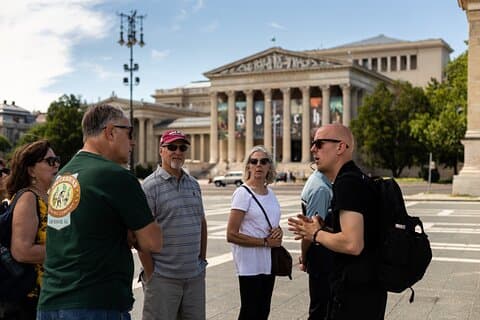 A Grande Budapeste: excursão guiada privada de meio dia de carro