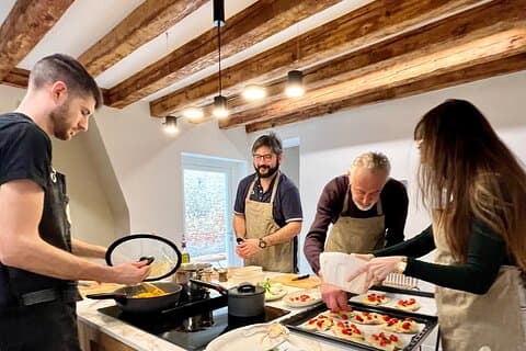Tour por el mercado y clase de cocina con un chef veneciano local