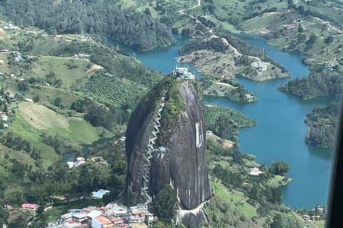Guatape-tur