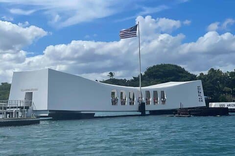 Deluxe Arizona Memorial e USS Missouri Battleship Tour