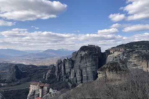 2-dagers privat tur til Delphi og Meteora med god lunsj inkludert
