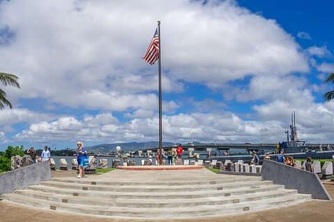 Deluxe Pearl Harbor USS Arizona Memorial and Honolulu City Tour