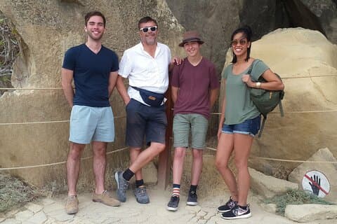 Gobustan & Mud Volcanoes Tour (billetter inkludert)