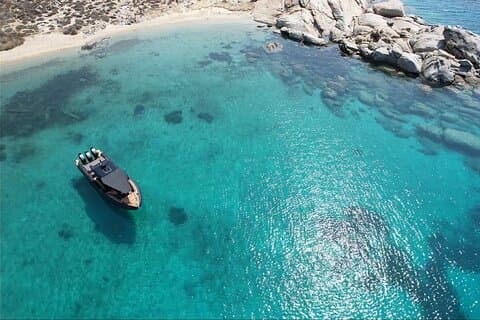 Cruzeiro privado de um dia inteiro para Aegina com um Rafnar