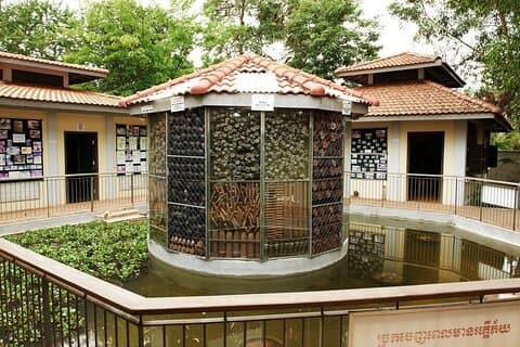 Descubra Banteay Srei: templos, minas terrestres y maravillas naturales