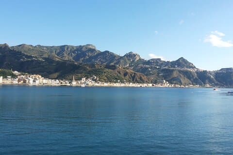 Visite d'une demi-journée du lotus blanc de Taormina Giardini Naxos et Isolabella