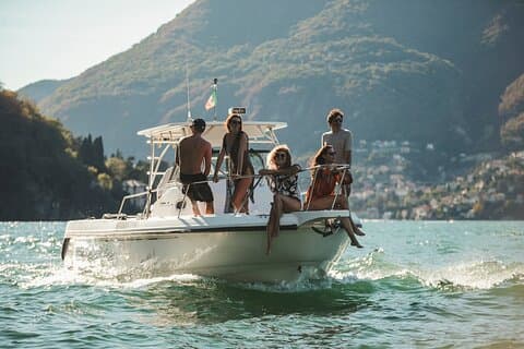 2 Hours Private Boat Tour on Lake Como