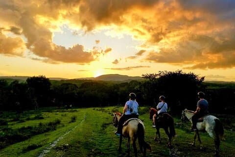 Aventura Puesta del sol Paseo a caballo