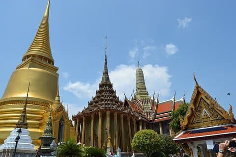 Bangkok Grand Palace and Emerald Buddha Tour (EXCLUDING tickets)