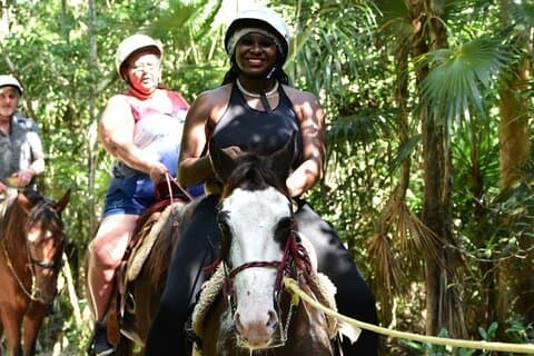Fullfør delt ATV Tour Horse Zip Lines Cenote og lunsj