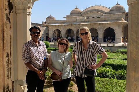 Private Half-Day Jaipur Highlights Tour with Round Trip Transfers