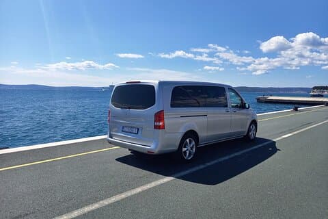 Traslado privado en taxi desde Split al aeropuerto de Split