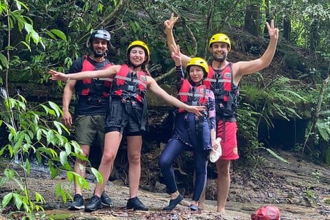 Excursion privée d'une journée à Kitulhala pour le rafting et le saut de confiance