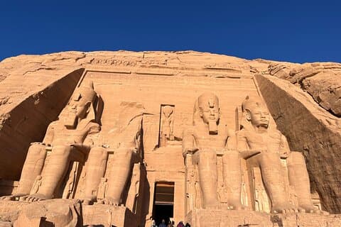 3 dias: Aswan, Abu simble, balão de ar, Luxor, do Cairo de avião