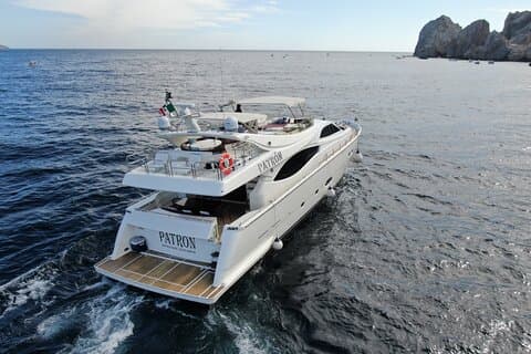 Luxury Yacht Charter i Cabo San Lucas - Ferretti 88ft.