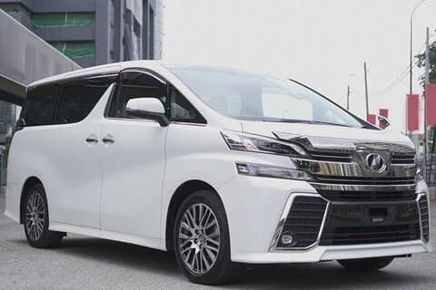 08 horas de alquiler de auto privado premium con conductor en Kuala Lumpur