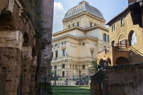 Loop met gids in het Joodse getto van Rome