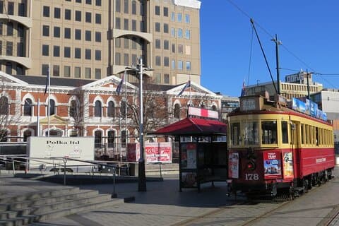 City Highlights by Tesla - 3 Std
