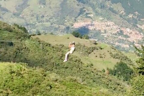 Zip-Line e avventura in salita sulla cascata
