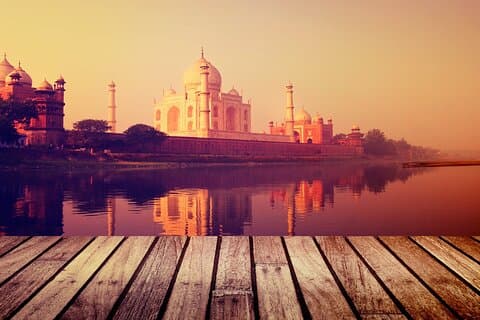 Taj Mahal Sunrise Tour från Delhi med bil (allt inkluderat)
