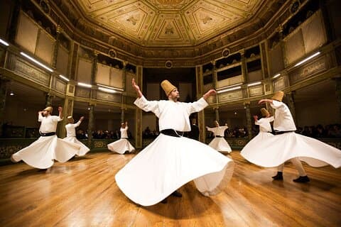 Istanbul Traditionelles türkisches Abendessen und Derwisch-Erlebnis