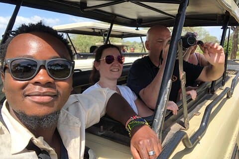 4 dager 3 netter Camping Safari (Tarangire, Serengeti, Ngorongoro)