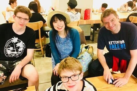 Visite privée à pied personnalisée d'Osaka avec un Guide local