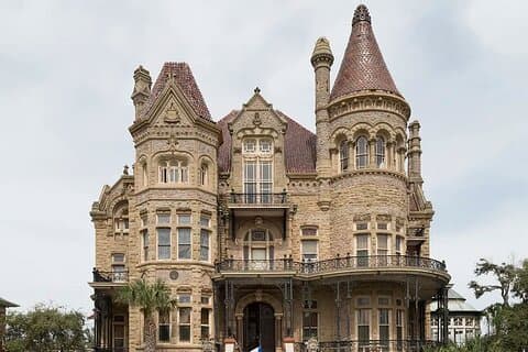 Galveston Mansions and Murder Walking Tour