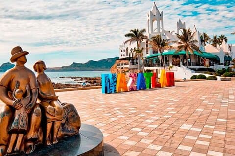 Privater Hin- und Rücktransfer vom Flughafen zum Hotel in Mazatlan