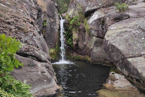 Serra da Cabreira - Cascatas e Monumentos