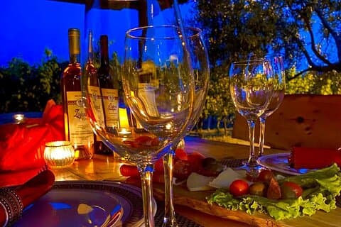 Private Weinprobe unter den Sternen mit Sonnenuntergangspanorama