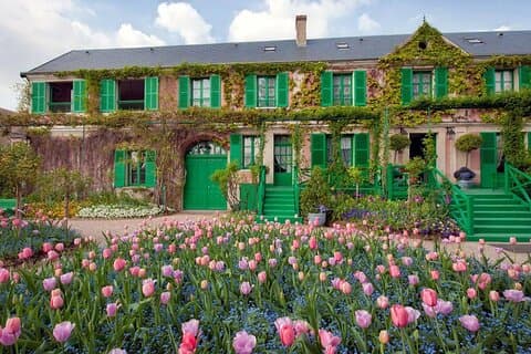 Private Tour in Giverny mit 2-stündiger Bootsfahrt mit Abendessen auf der Seine