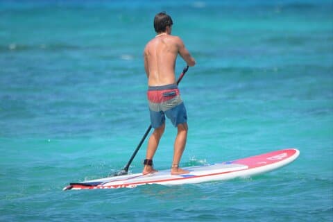 2 heures de stand-up paddle dans la baie de Taormina