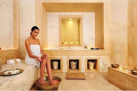 Experience Moroccan Hamam and Massage Pickup from Hotel