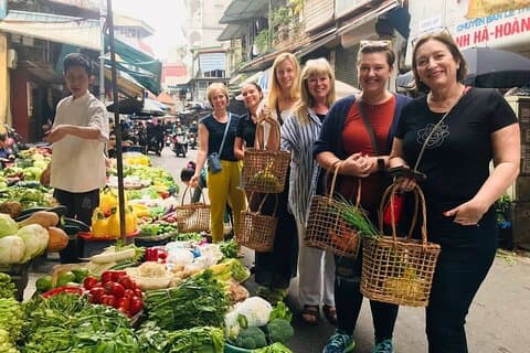 Kookcursus Hanoi: lokale markt, lokaal eten en lokaal restaurant.