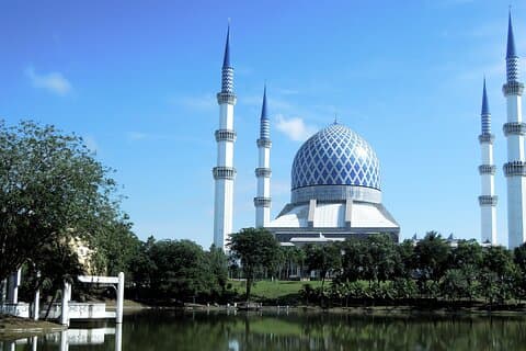 Den blå moskeen og Batu-hulene privat tur fra Kuala Lumpur