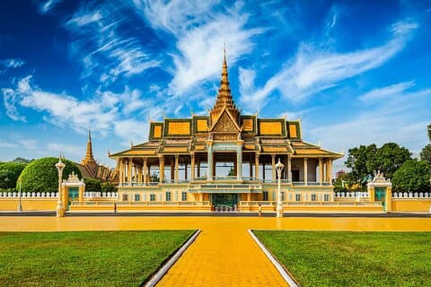 4-dages privat guide Tour Phnom Penh til Siem Reap omfattede indenrigsflyvning