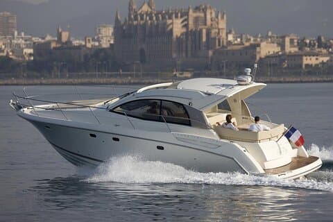 Privater Yachtcharter mit Skipper an der französischen Riviera