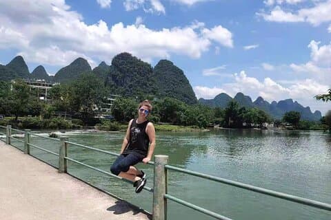Yangshuo Private Day Tour di Yulong Bamboo Boat and Biking