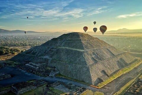 Paseo En Globo Aerostático Sobre Teotihuacan Con Visita Guiada Y Cueva