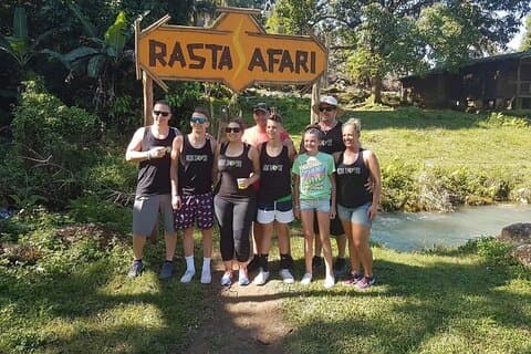 ランチ付きモンテゴベイからのATVでのラスタサファリ体験