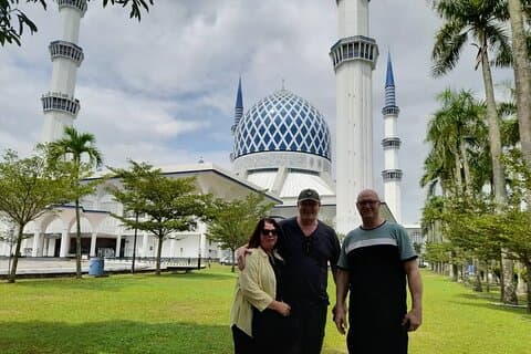 Private Tour zur Blauen Moschee und zu den Batu-Höhlen ab Kuala Lumpur
